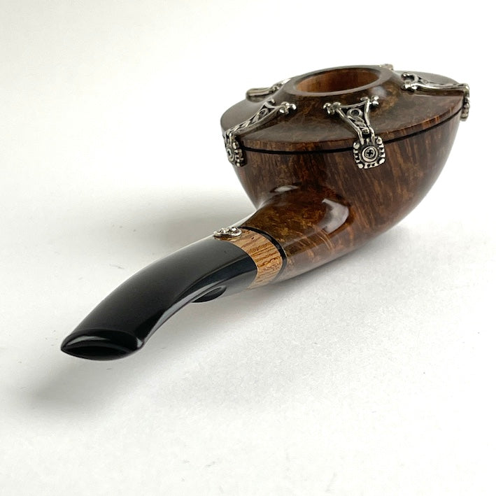 Wide Dublin Volcano Pipe with silver ornament